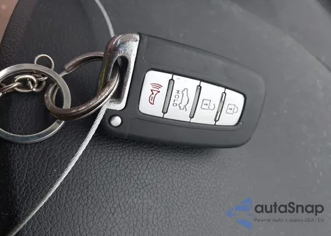 2012 Hyundai Sonata Hybrid from USA, damaged, VIN KMHEC4A43CA025040